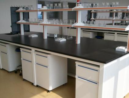 Système d’entretien d’équipement pour laboratoire de charbon